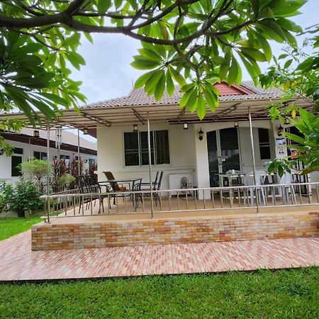 Nuch'S Apple Guest House Si Bun Ruang エクステリア 写真