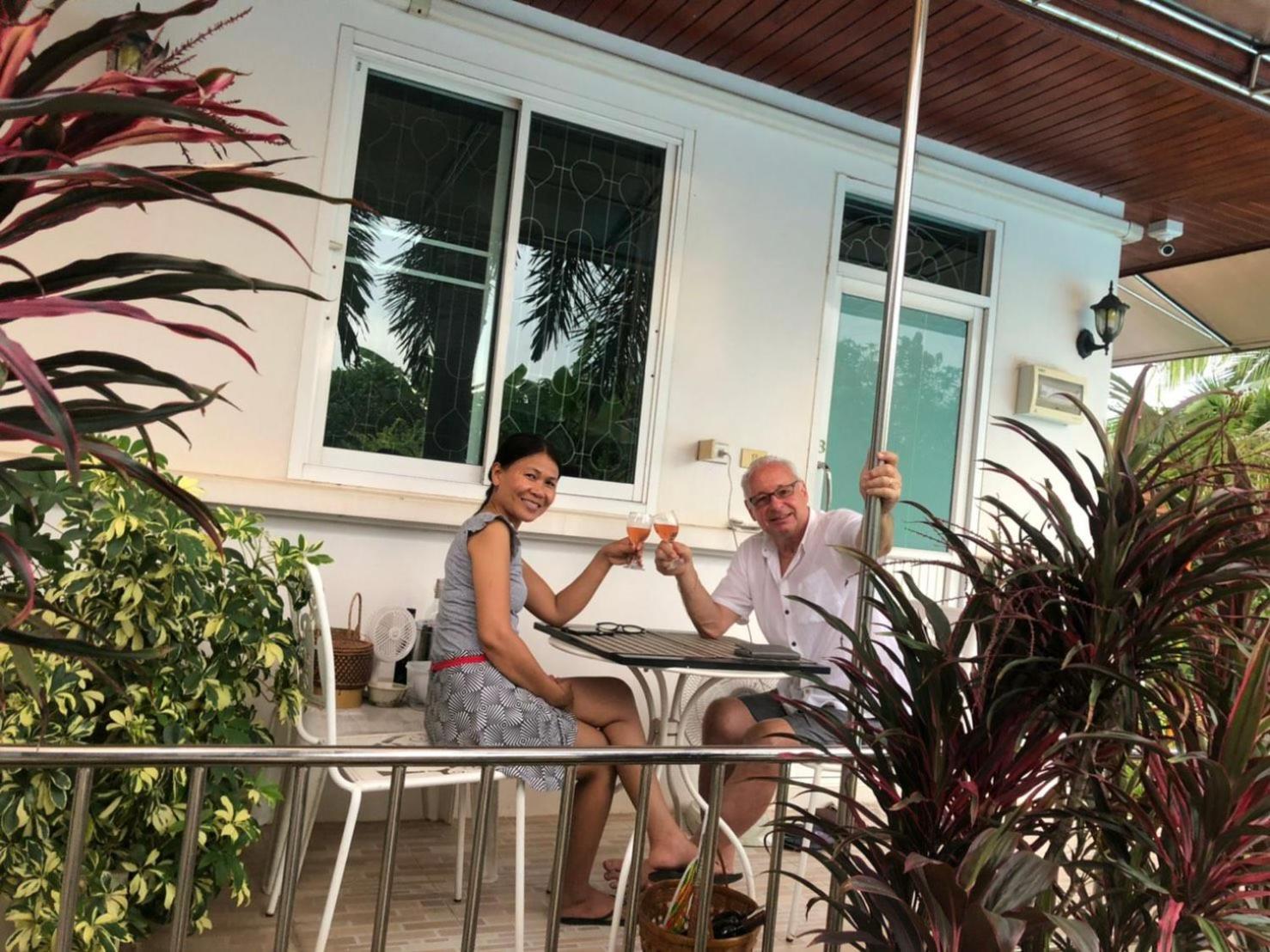 Nuch'S Apple Guest House Si Bun Ruang エクステリア 写真