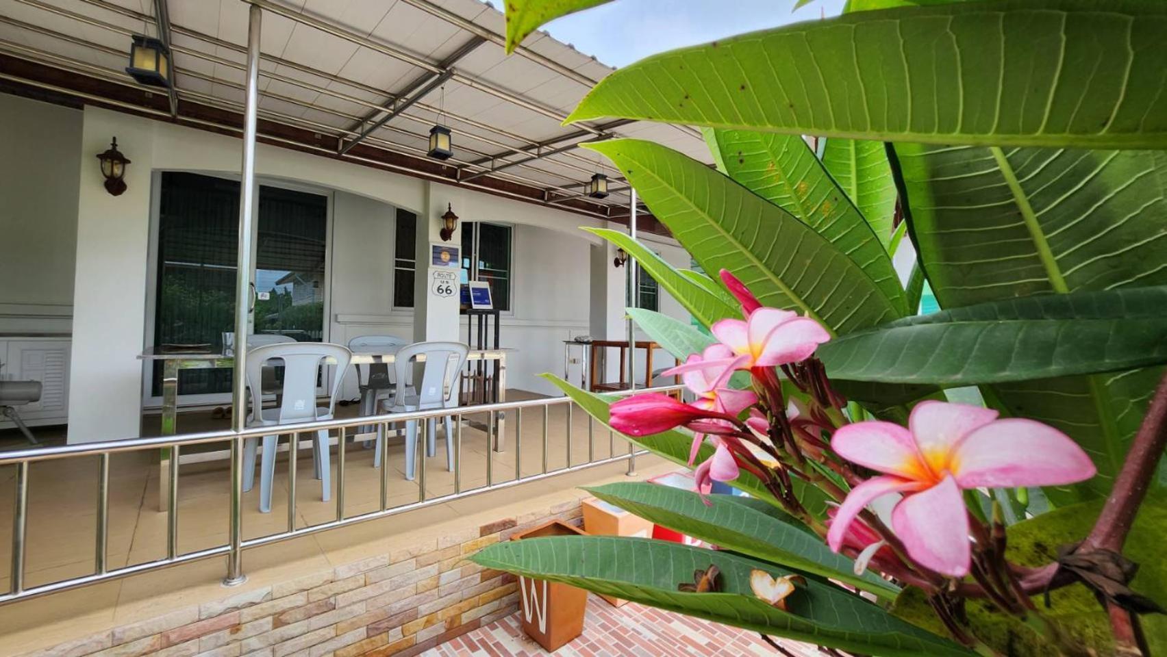 Nuch'S Apple Guest House Si Bun Ruang エクステリア 写真