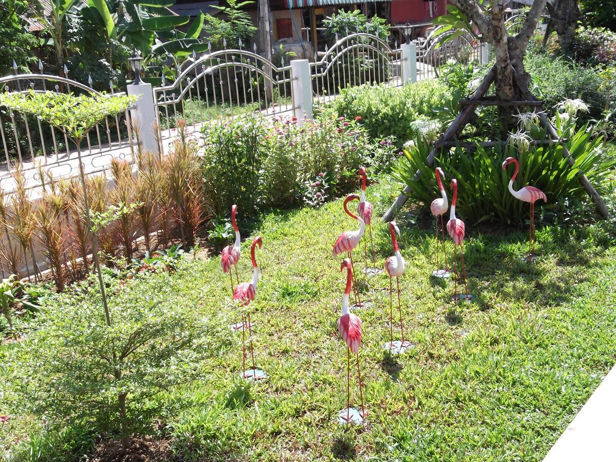 Nuch'S Apple Guest House Si Bun Ruang エクステリア 写真