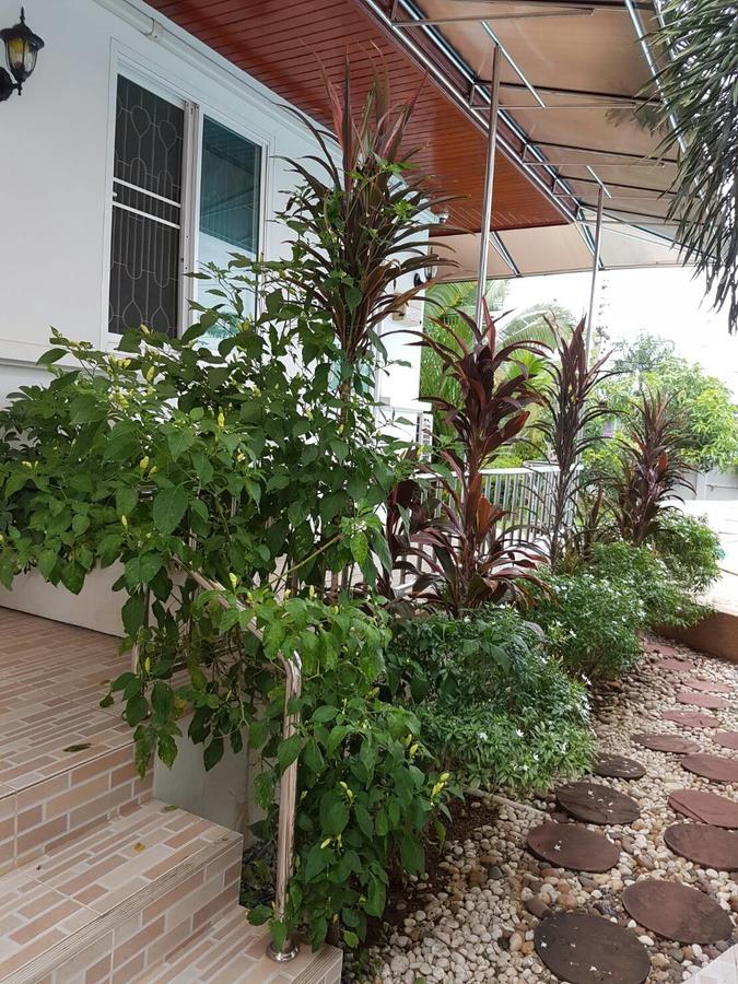 Nuch'S Apple Guest House Si Bun Ruang エクステリア 写真