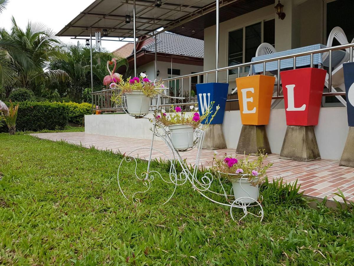 Nuch'S Apple Guest House Si Bun Ruang エクステリア 写真