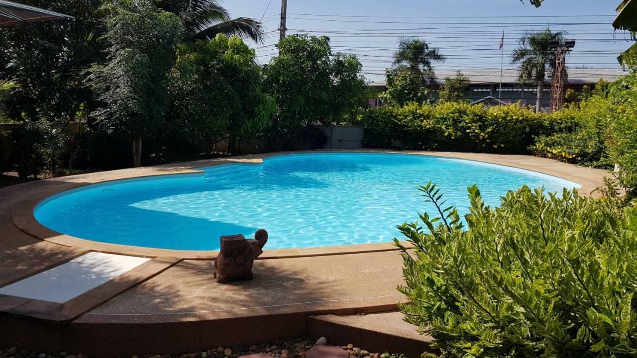 Nuch'S Apple Guest House Si Bun Ruang エクステリア 写真
